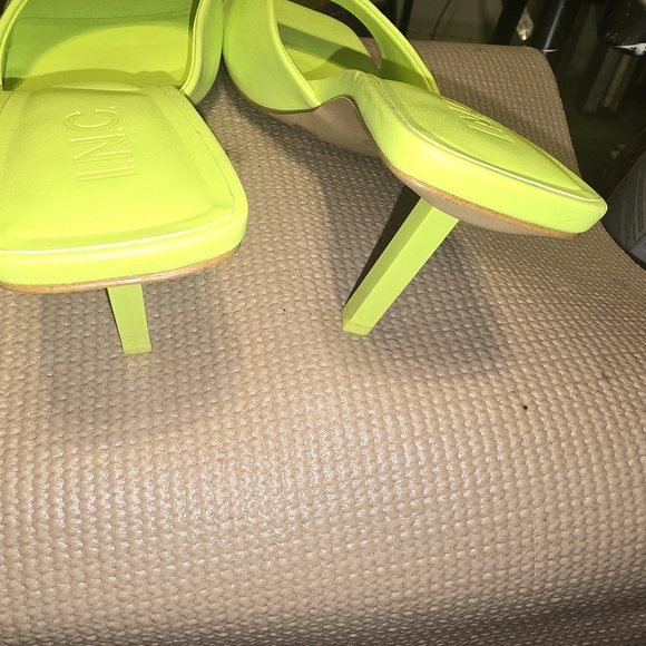 Sandals - Picture 3 of 3